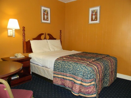 Fairfax Motel image 8