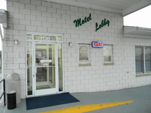 Fairfax Motel image 16