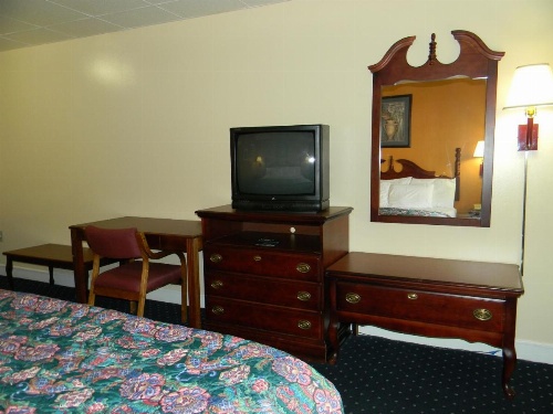 Fairfax Motel image 4